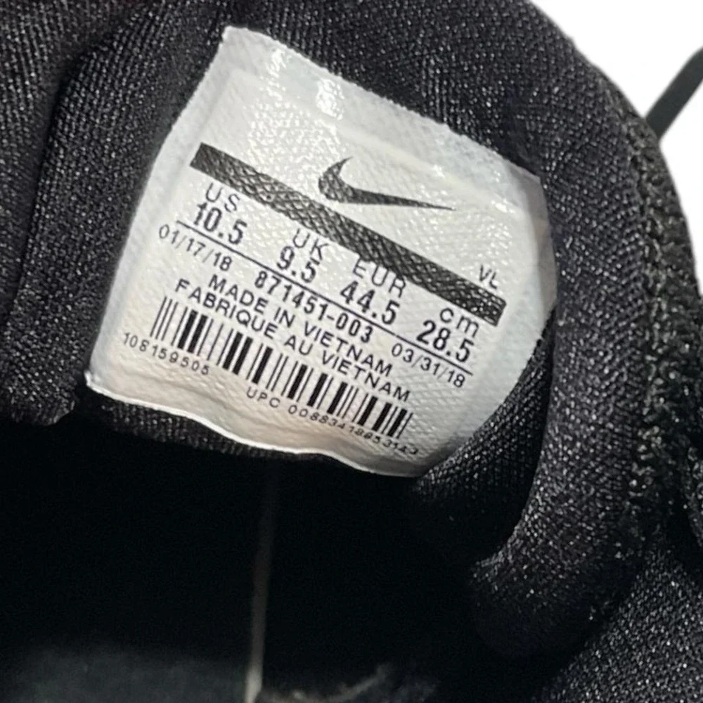 Nike Vapor Untouchable Elite football cleats in black and‎ white - US 10.5
